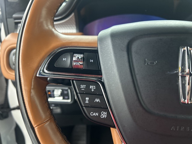2022 Lincoln Nautilus Black Label photo 10