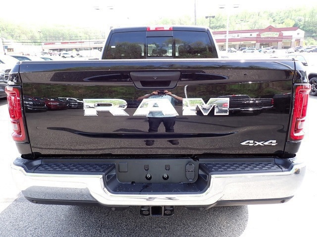 2025 Ram 2500 Tradesman photo 4