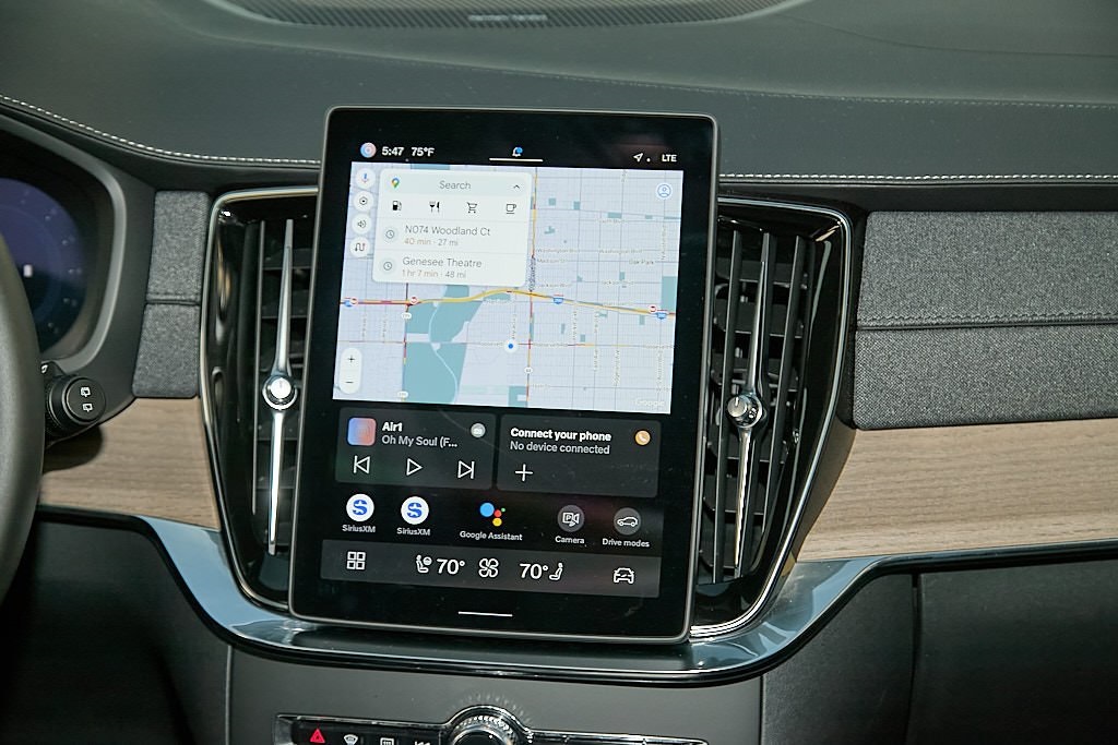 2025 VOLVO XC90 - Image 26