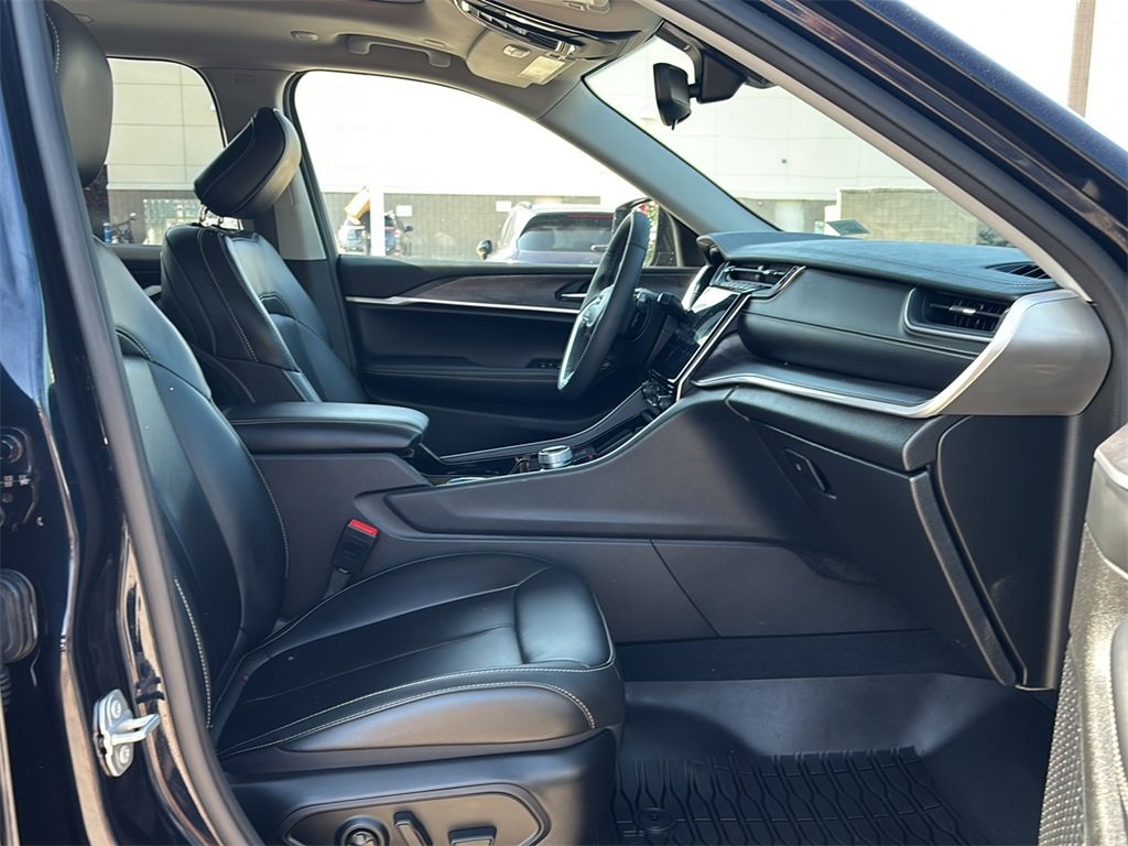 2023 Jeep Grand Cherokee Limited photo 10