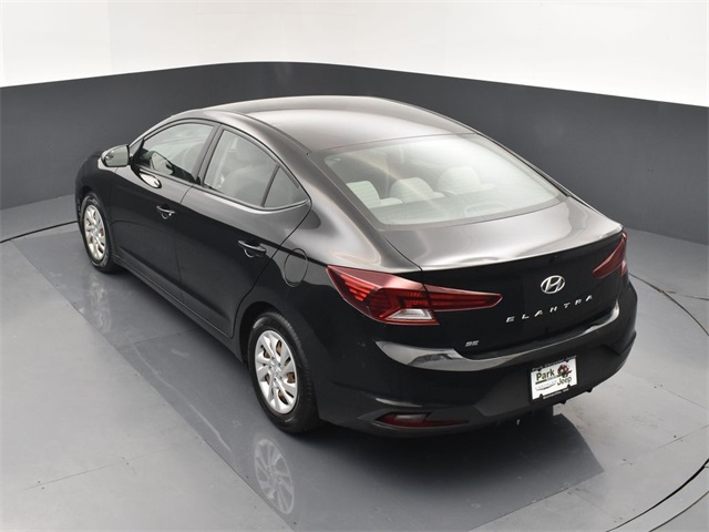 2019 Hyundai Elantra SE photo 15
