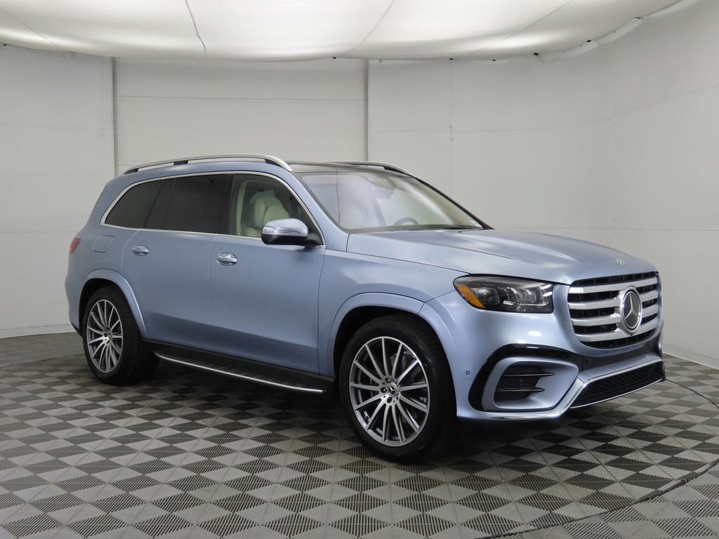 2026 Mercedes Benz GLS 580 4MATIC photo 3