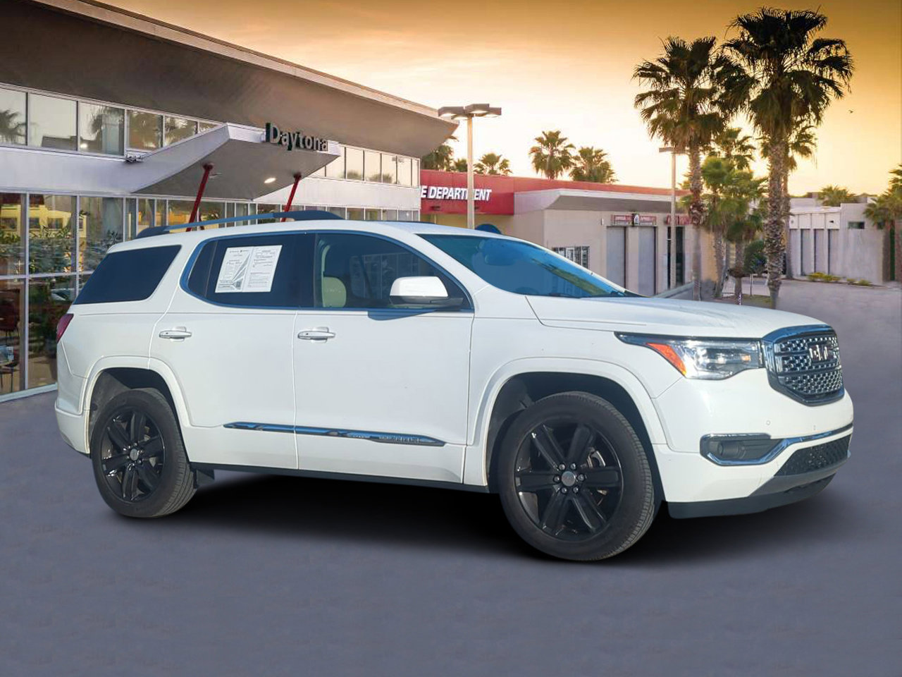 2019 GMC Acadia Denali's photo
