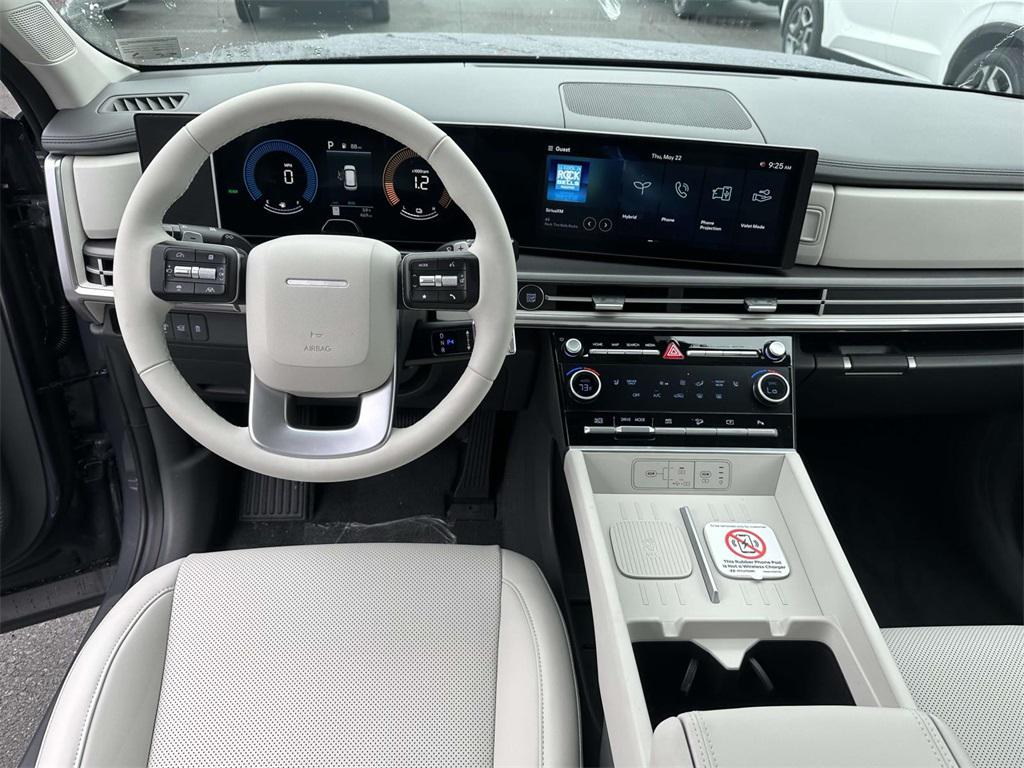 2025 Hyundai Santa Fe SEL photo 2