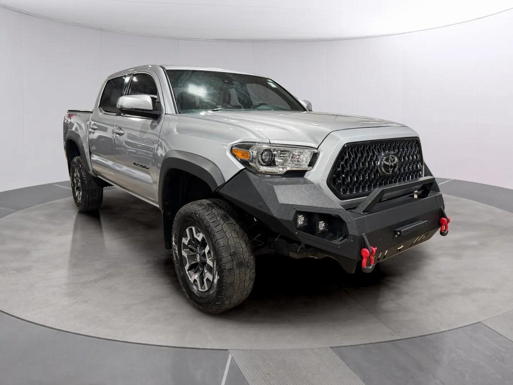 2019 Toyota Tacoma SR5 photo 2