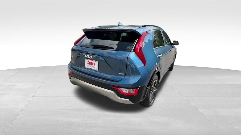 2025 Kia Niro SX photo 6