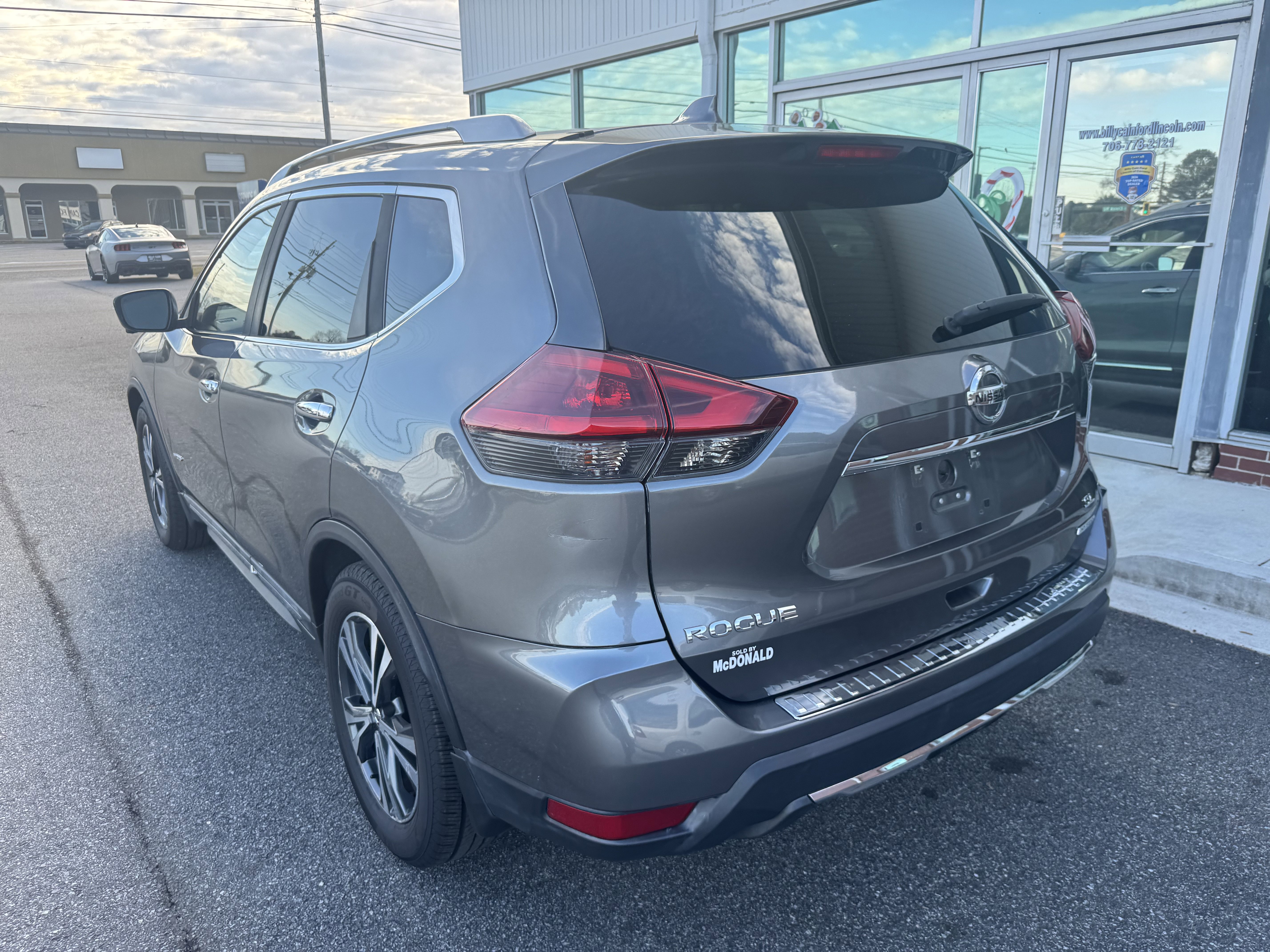Used 2018 Nissan Rogue SL with VIN 5N1ET2MT8JC803003 for sale in Cornelia, GA