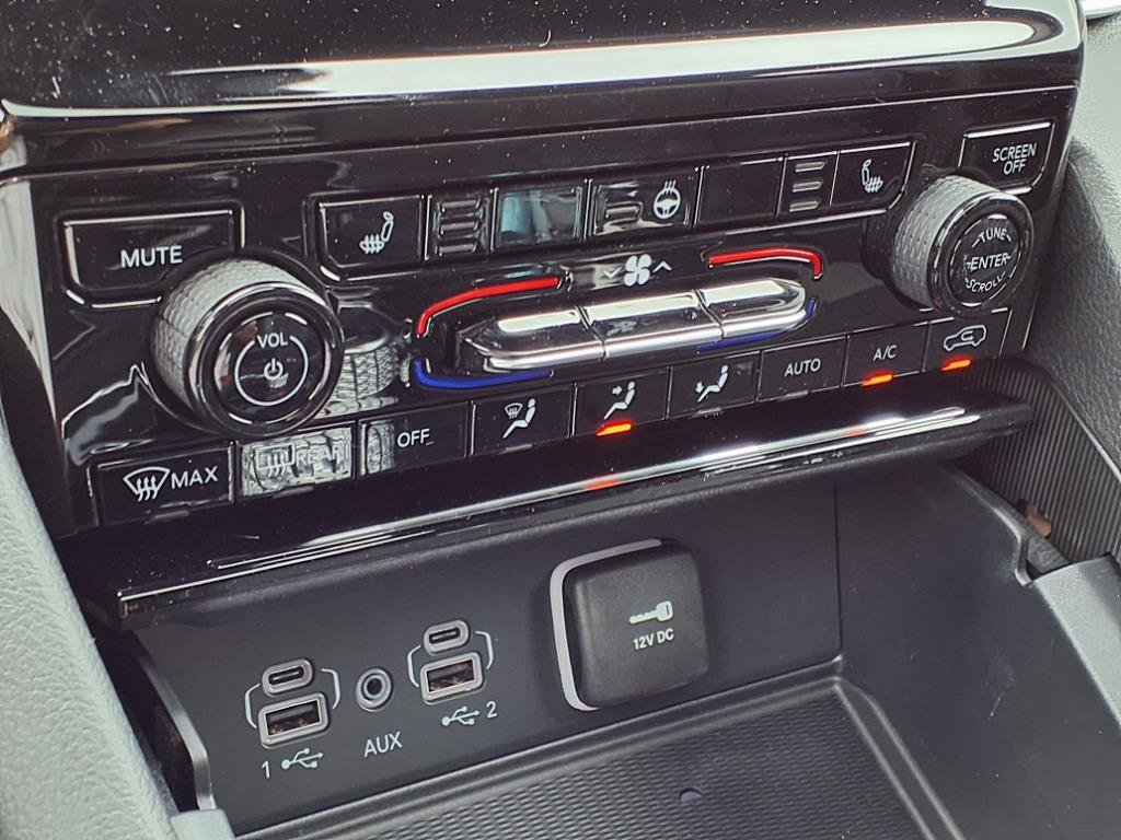 2025 Jeep Grand Cherokee Altitude photo 8