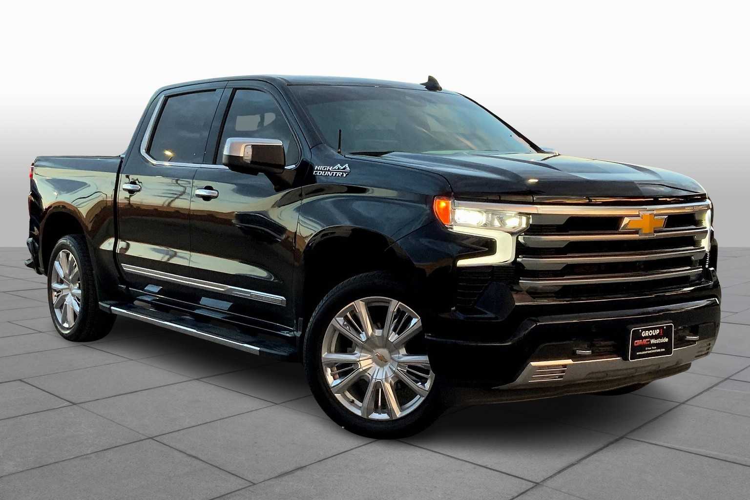 2024 Chevrolet Silverado 1500 High Country photo 2
