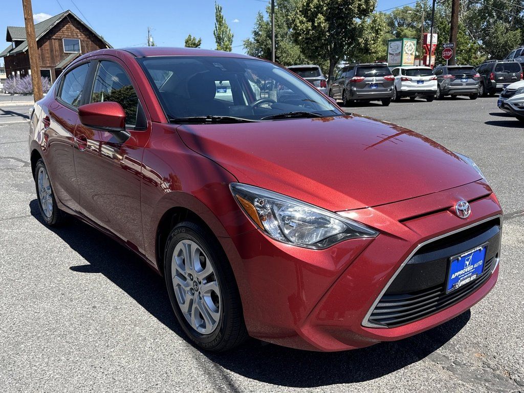 2018 Toyota Yaris iA Base photo 3