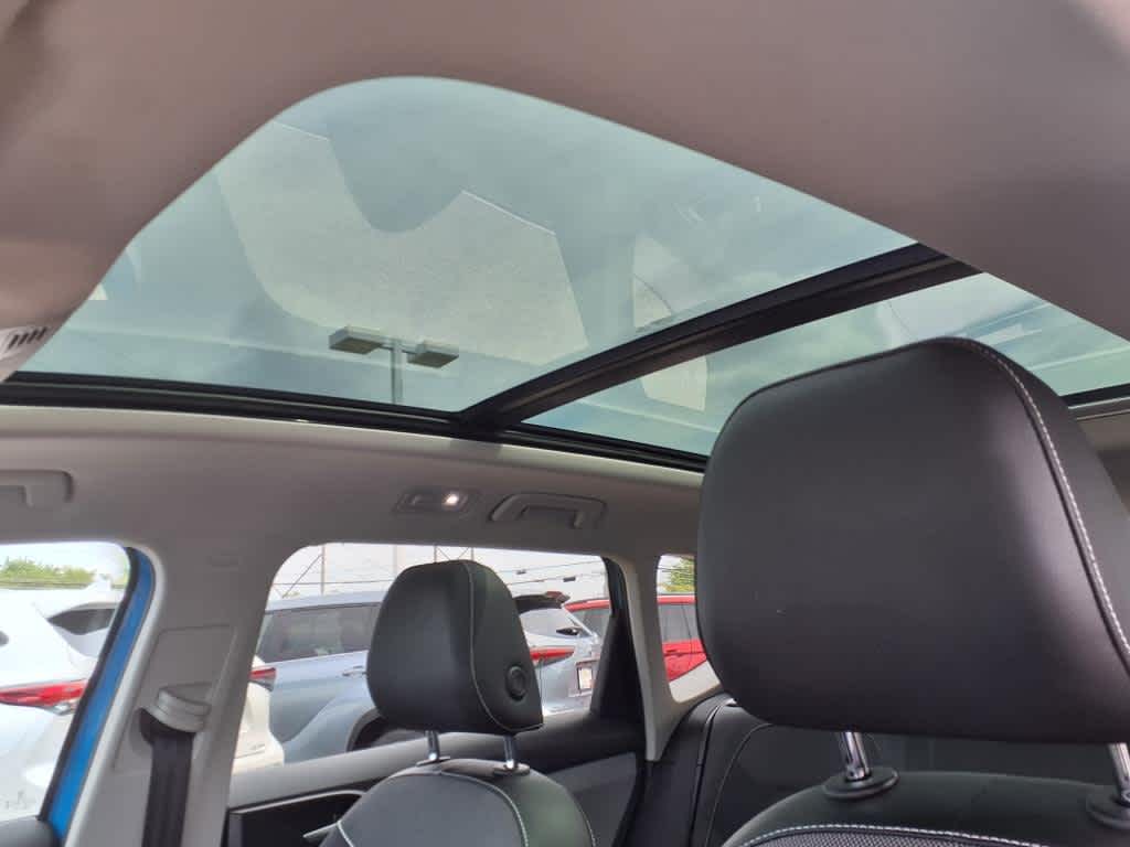 2023 Volkswagen Taos SE photo 14