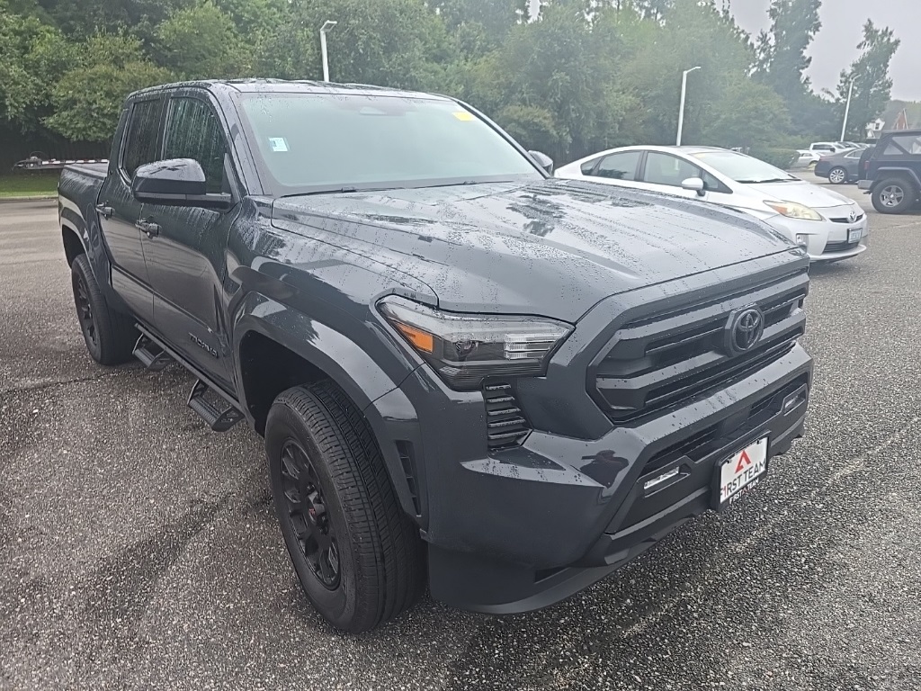 2024 Toyota Tacoma SR5 photo 2