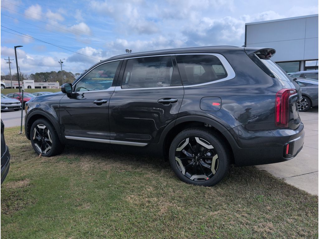 2025 Kia Telluride S photo 2