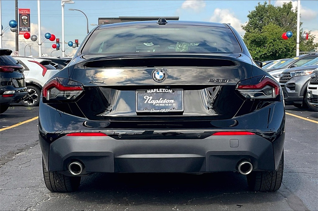 2024 Bmw 230i xDrive photo 3