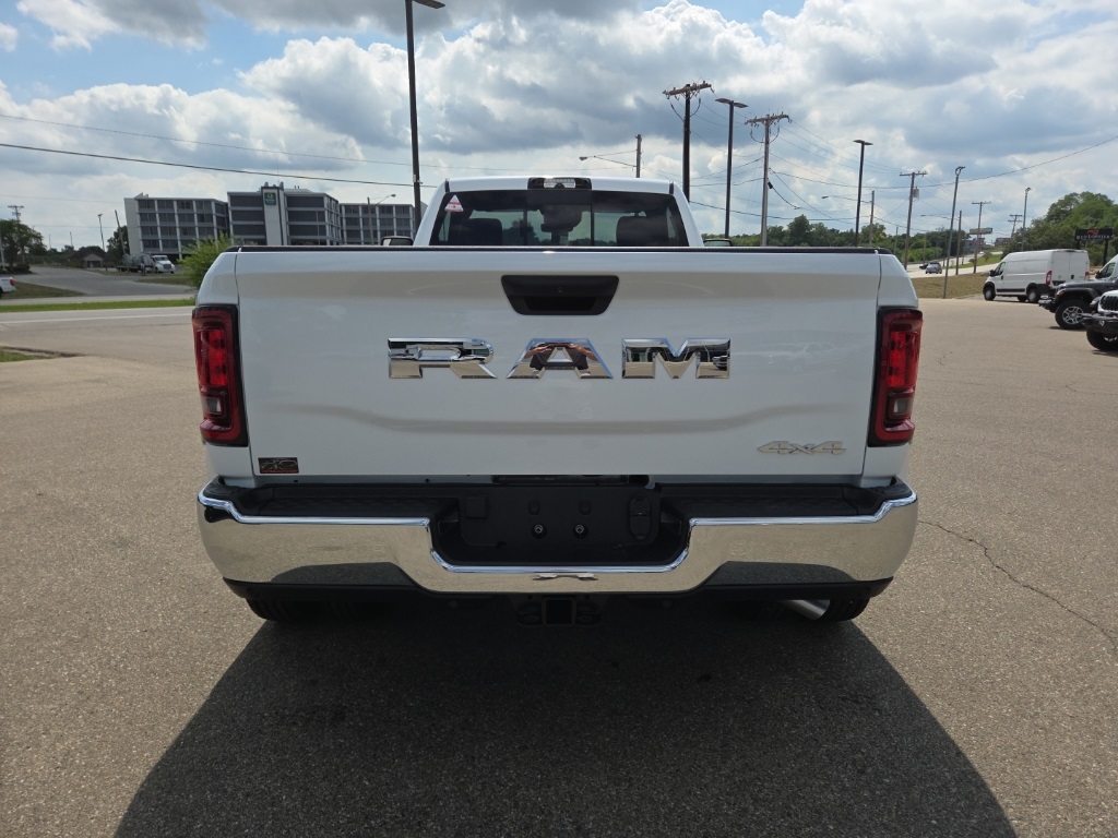 2026 Ram 3500 Tradesman photo 6