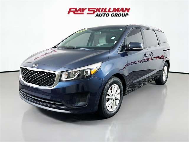 2016 Kia Sedona LX photo 3