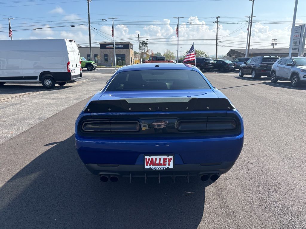 2020 Dodge Challenger SXT photo 3