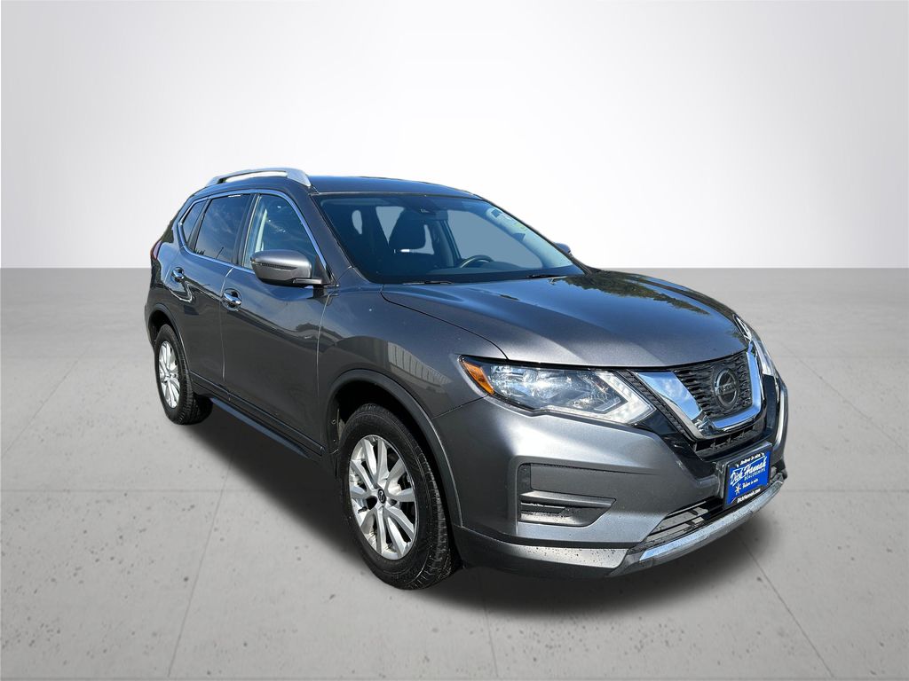 2019 Nissan Rogue SV photo 5