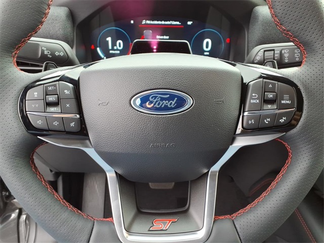 2025 Ford Explorer ST photo 13