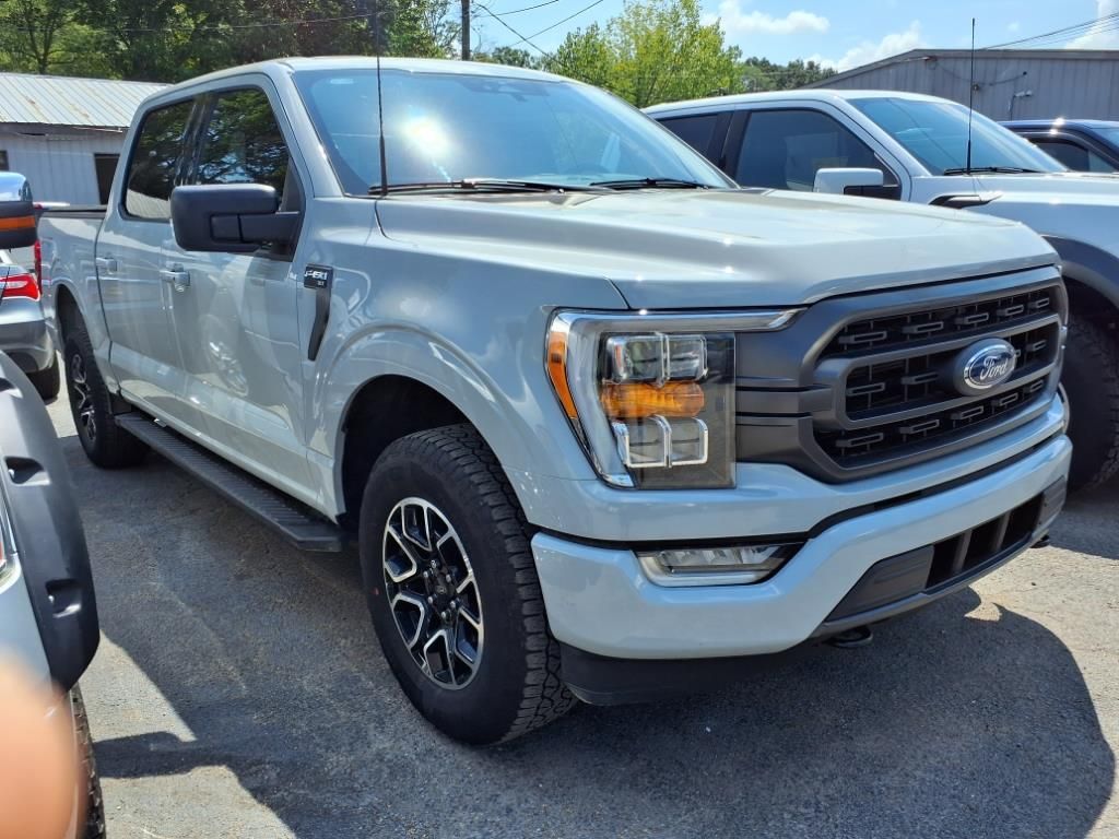 2023 Ford F-150 XLT photo 4
