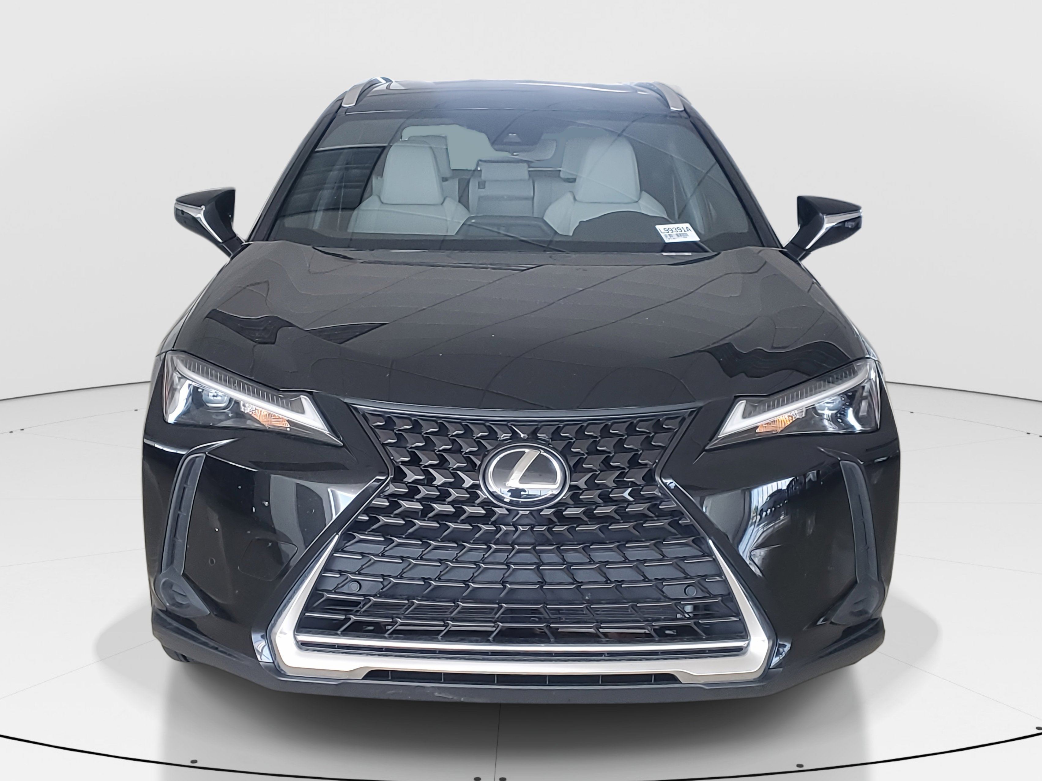 2023 Lexus UX 250h Premium photo 4