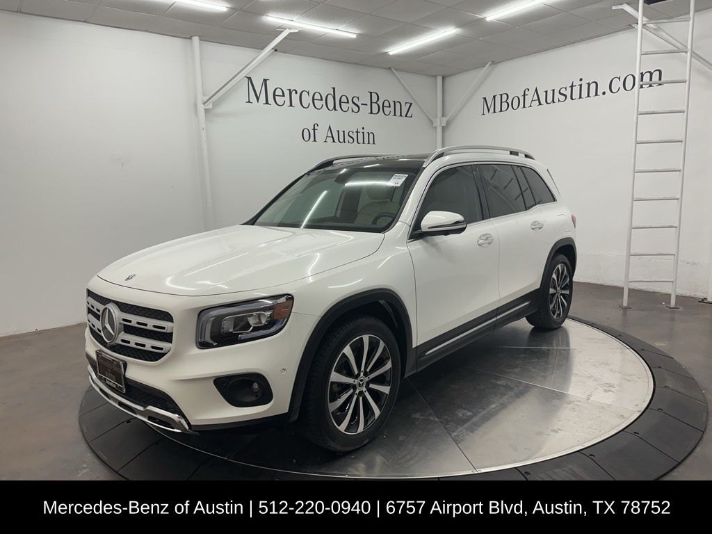 2023 Mercedes Benz GLB 250 photo 3