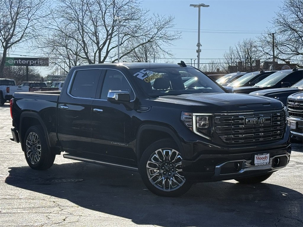 2025 GMC SIERRA - Image 1