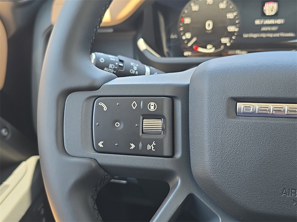 2025 Land Rover Defender 110 S photo 16