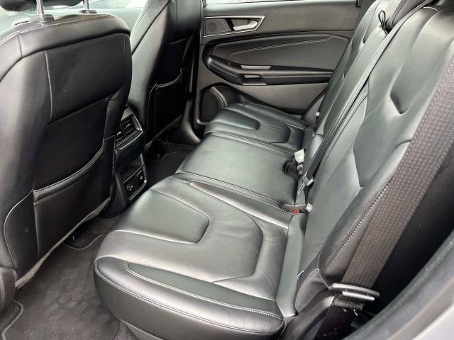 2022 Ford Edge Titanium photo 12