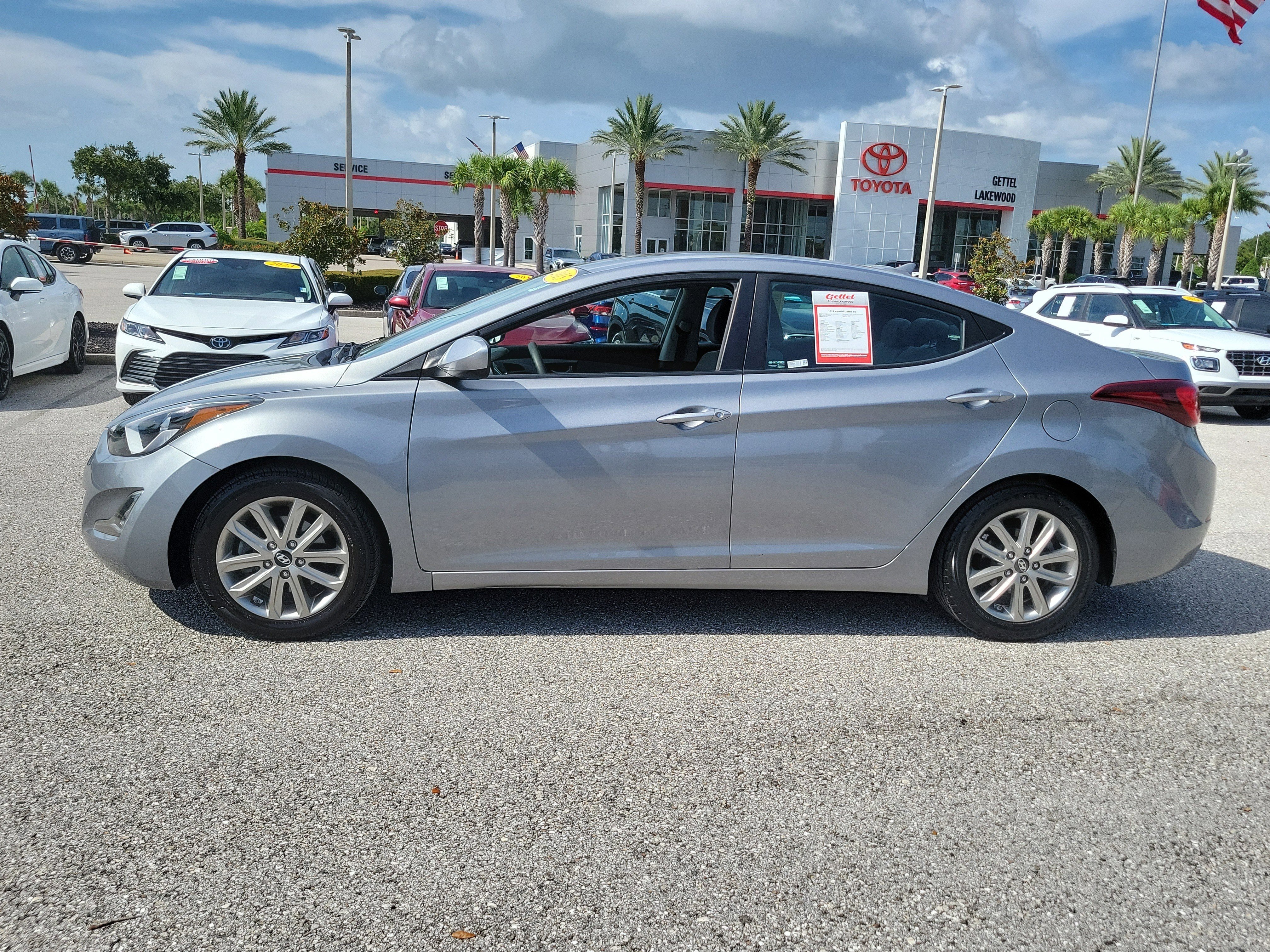 Used 2015 Hyundai Elantra SE with VIN KMHDH4AE4FU446886 for sale in Bradenton, FL