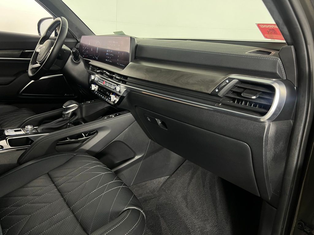 2023 Kia Telluride X-Line photo 25