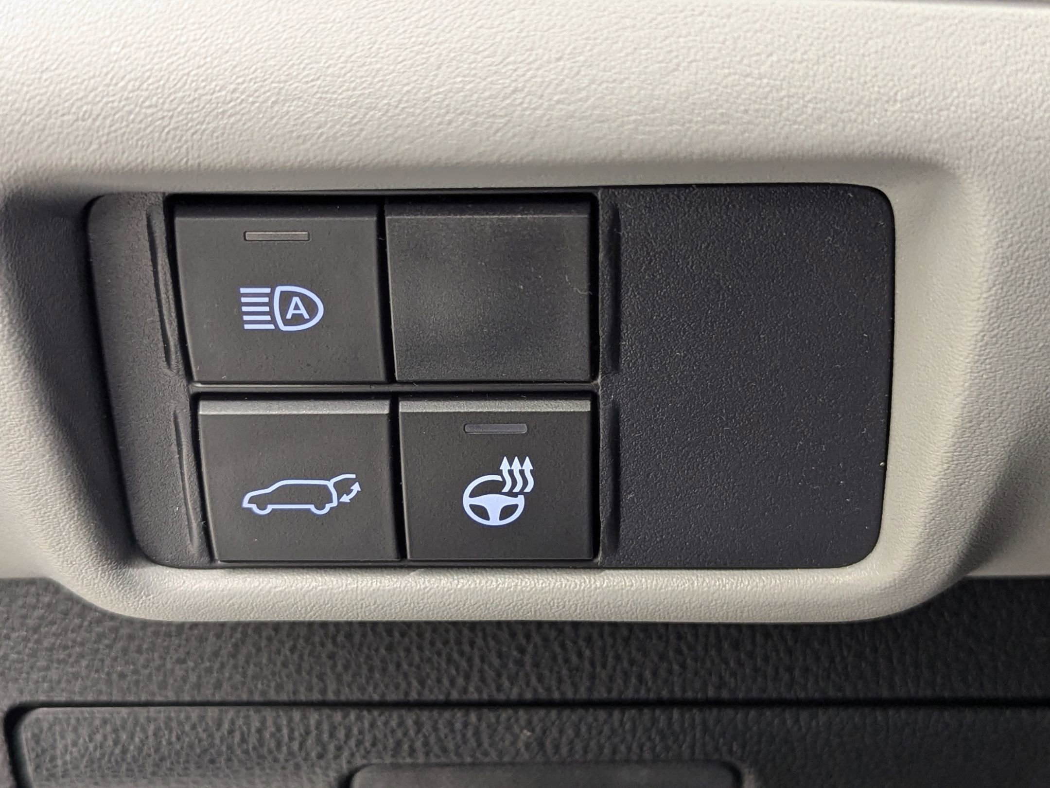2020 Toyota Highlander Limited photo 13
