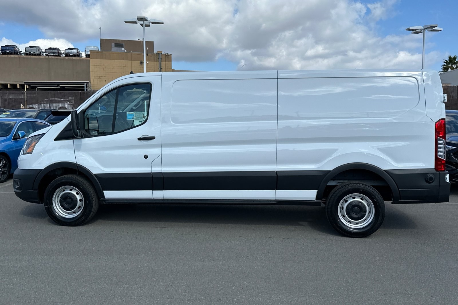 2024 Ford Transit photo 3