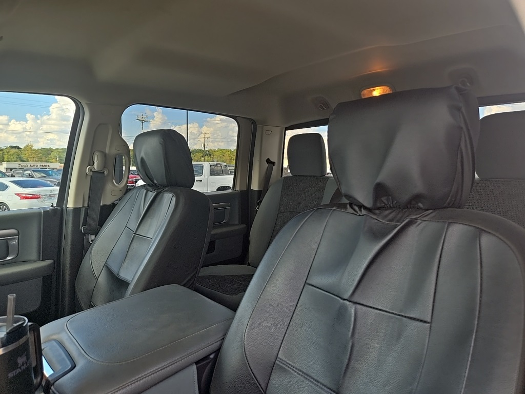 2019 Ram 1500 Classic Big Horn photo 2