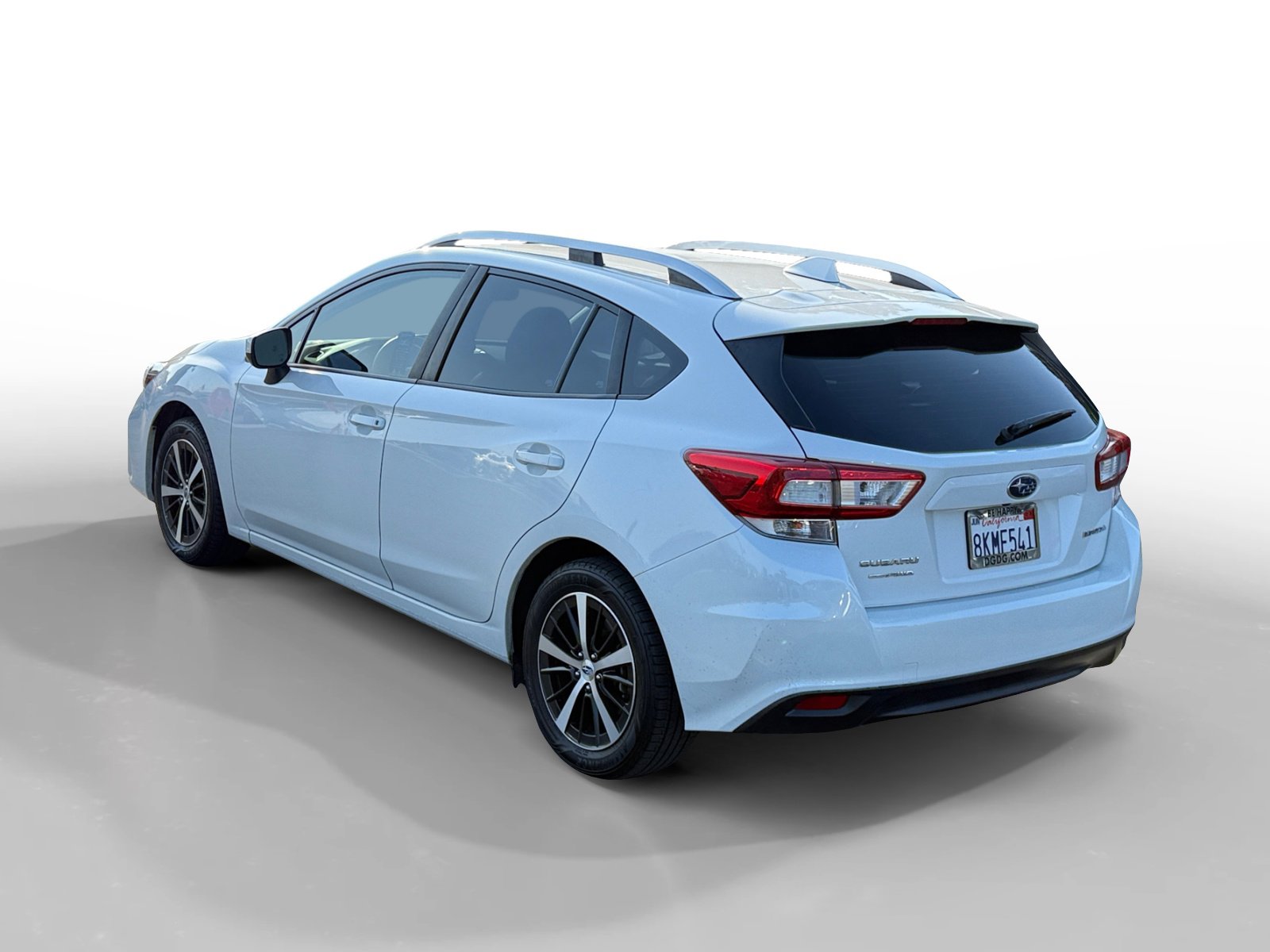 2019 Subaru Impreza 2.0i Premium photo 3