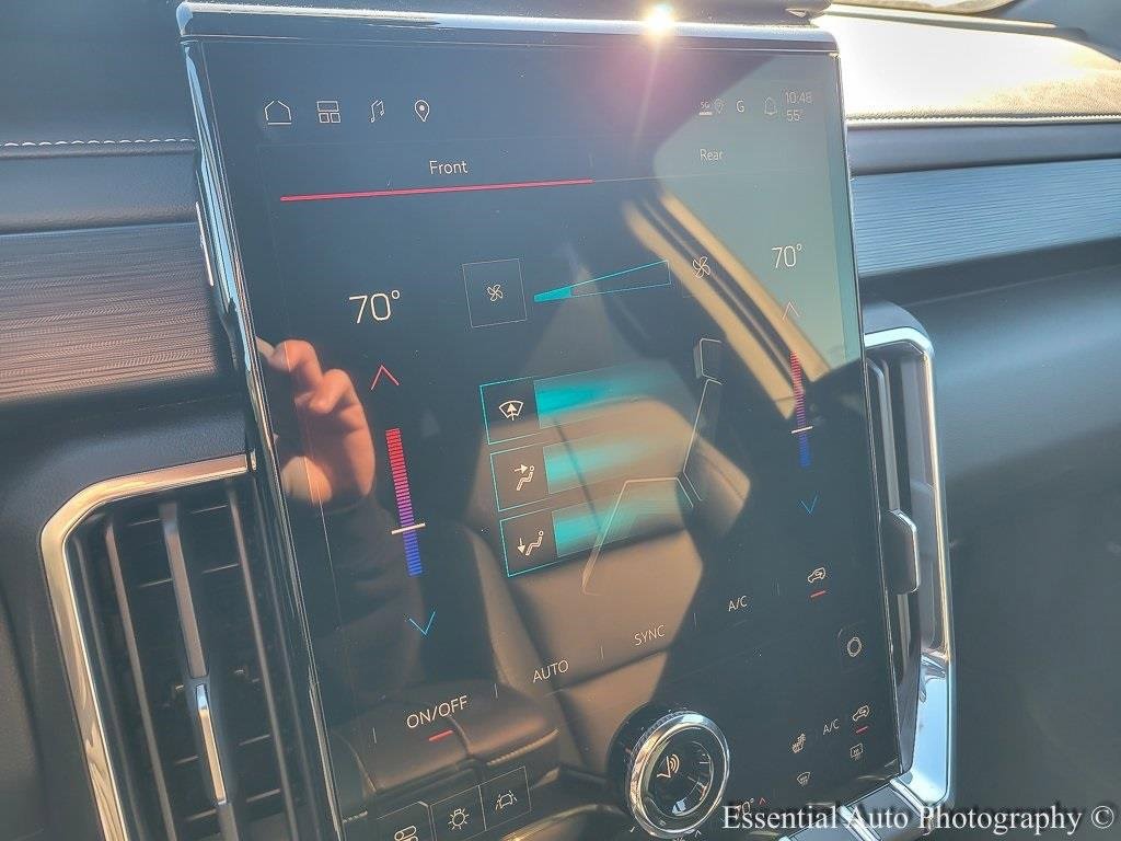 2026 GMC ACADIA - Image 15