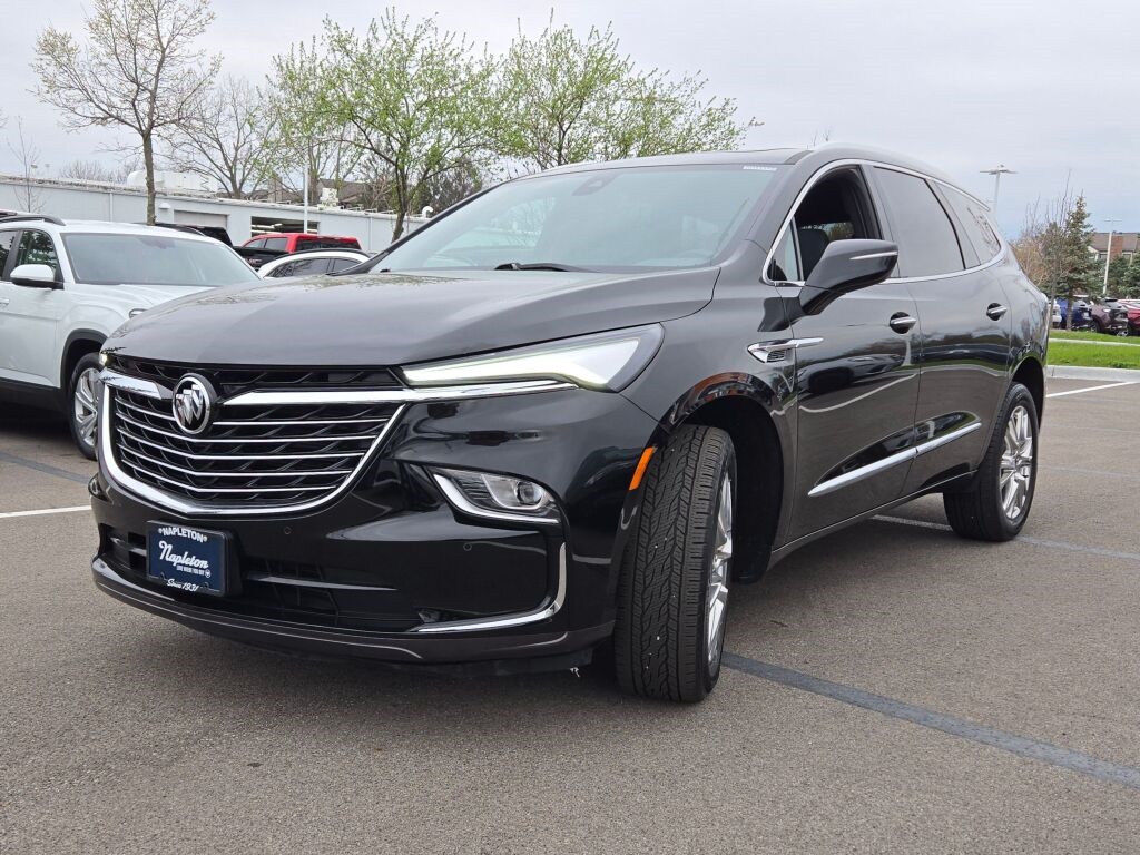 2023 Buick Enclave Essence photo 4