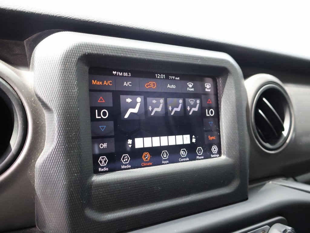 2023 Jeep Wrangler Willys 4xe photo 30