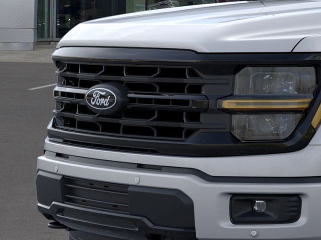 2025 Ford F-150 XLT photo 18