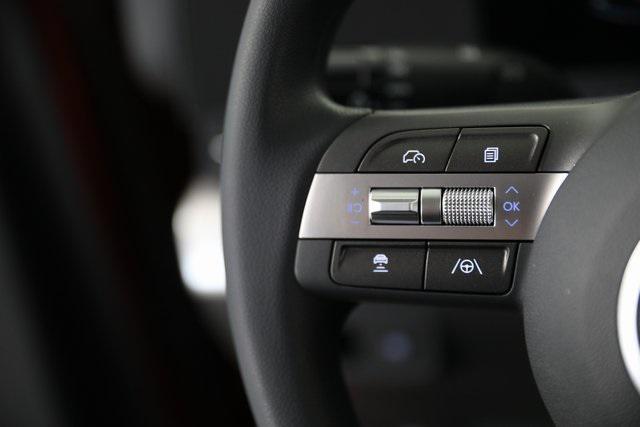 2026 Hyundai Kona SE photo 4