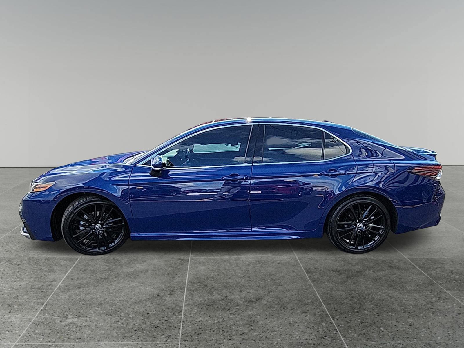 2023 Toyota Camry XSE photo 4