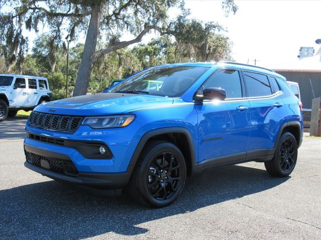 2026 Jeep Compass Latitude Altitude photo 3