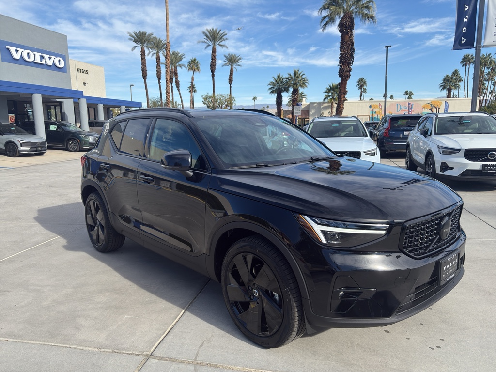 2026 Volvo XC40 Ultra Black Edition's photo