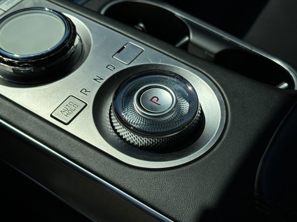 2024 Genesis GV70 2.5T photo 28