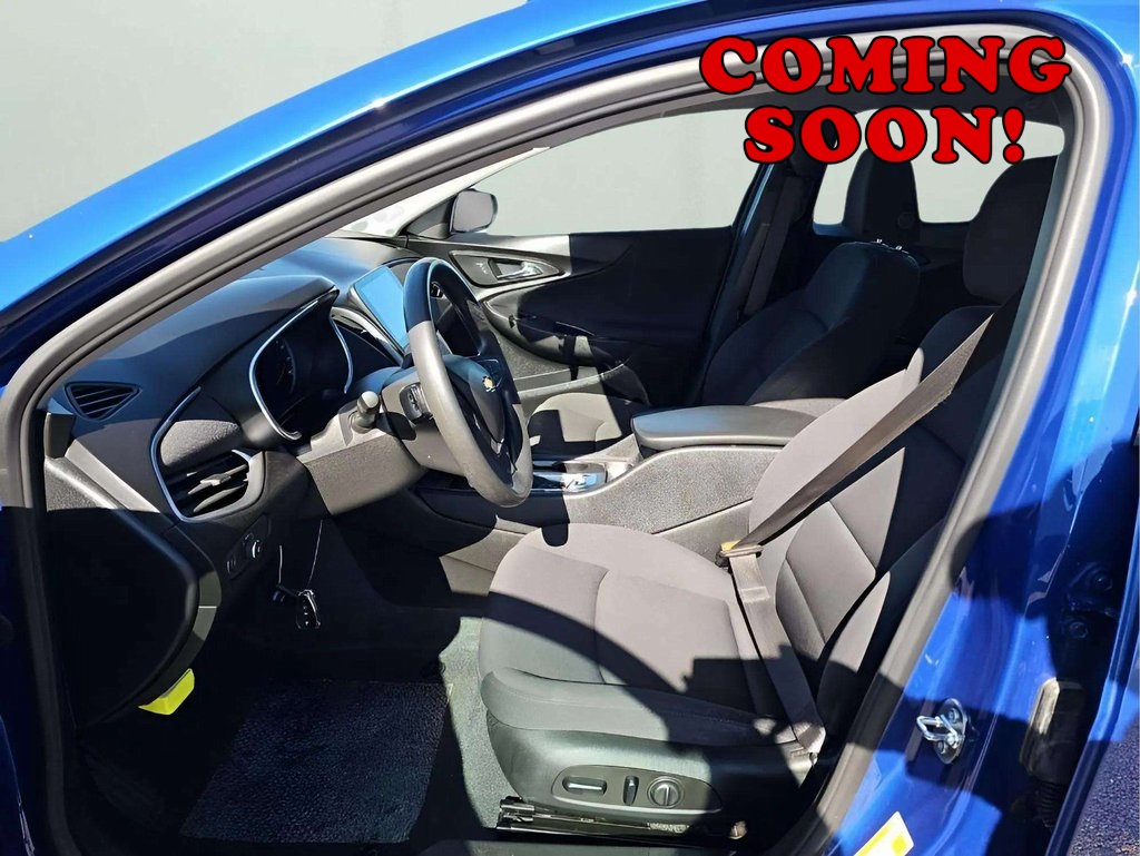 2023 Chevrolet Malibu LS photo 3