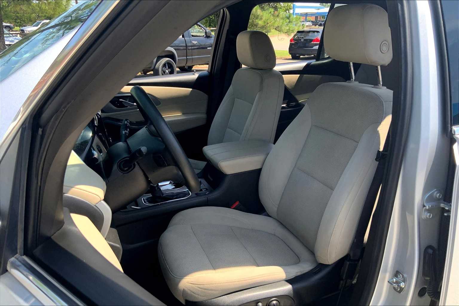 2022 Chevrolet Traverse L photo 7