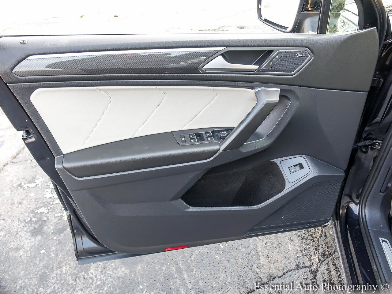 2021 VOLKSWAGEN TIGUAN - Image 18