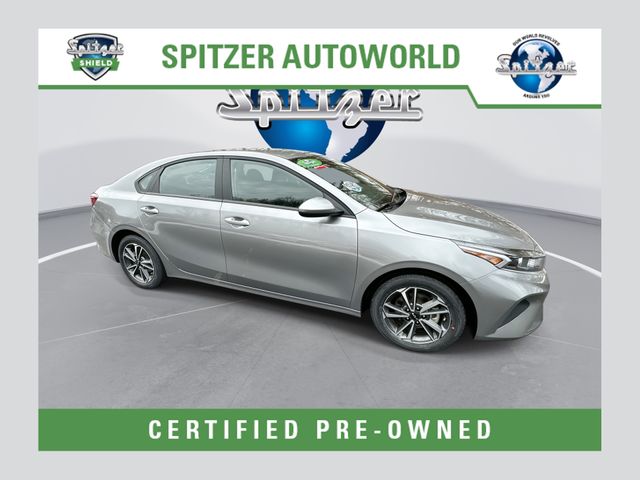 2024 Kia Forte LXS's photo