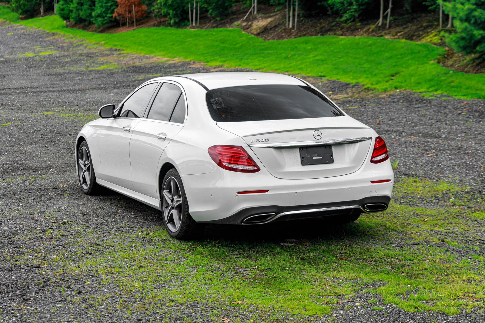 2018 Mercedes Benz E 300 photo 6