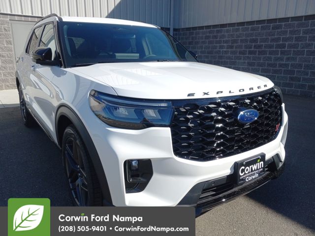 2025 Ford Explorer ST's photo
